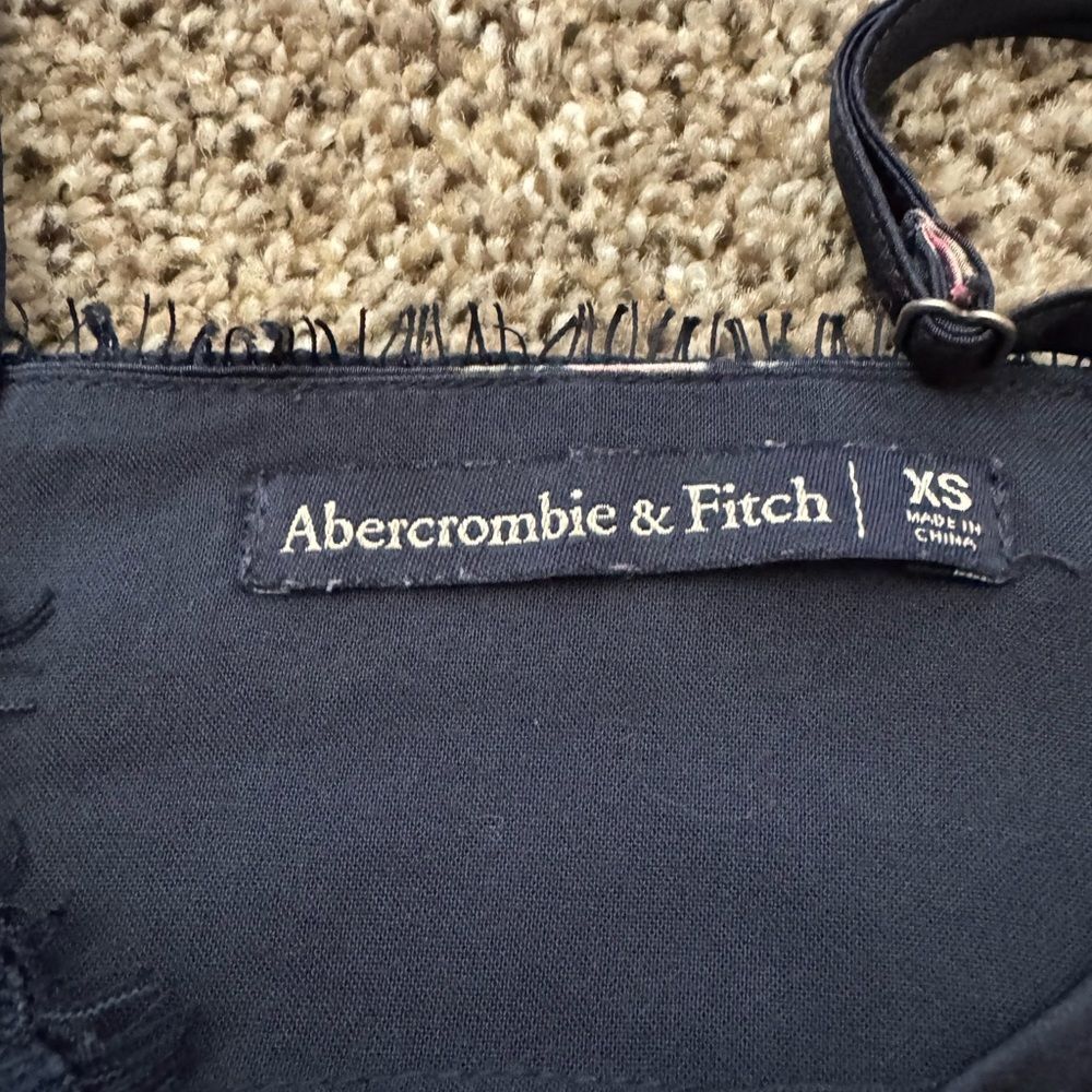 Abercrombie slip - Picture 3 of 5
